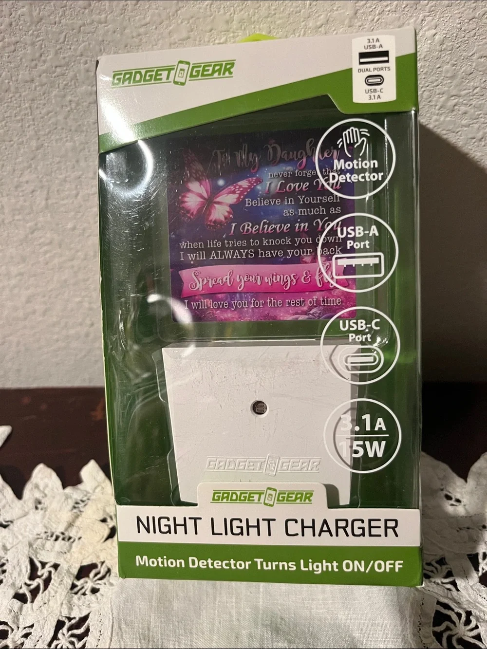 White Night Light Charger with Motion Detector and USB-A/USB-C Ports